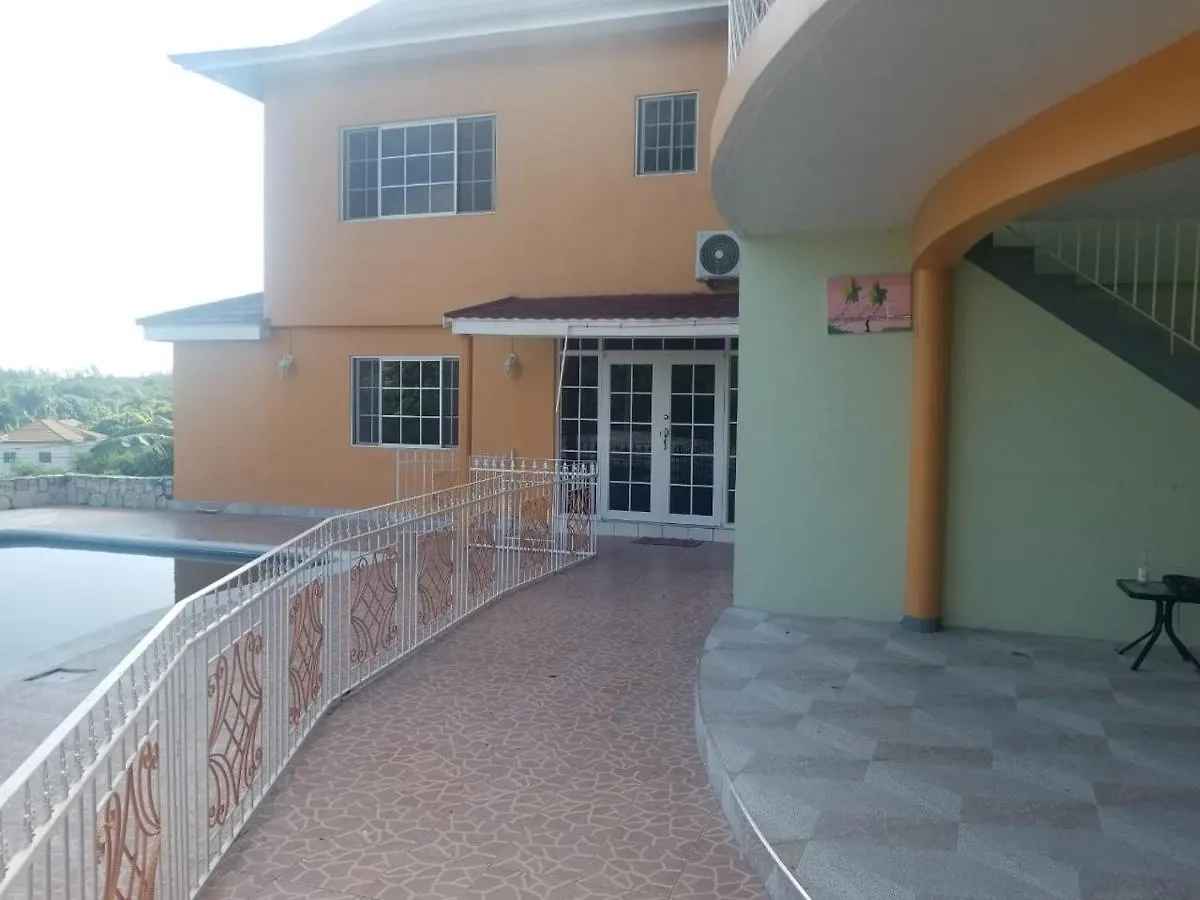 Villa Chaudhry Holiday House Montego Bay
